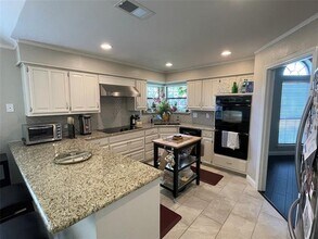 2906 Cambridgeshire Dr in Carrollton, TX - Building Photo - Building Photo