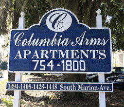 Columbia Arms Apartments in Lake City, FL - Foto de edificio - Building Photo