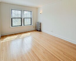 4506 N Ashland Ave, Unit 3S in Chicago, IL - Building Photo