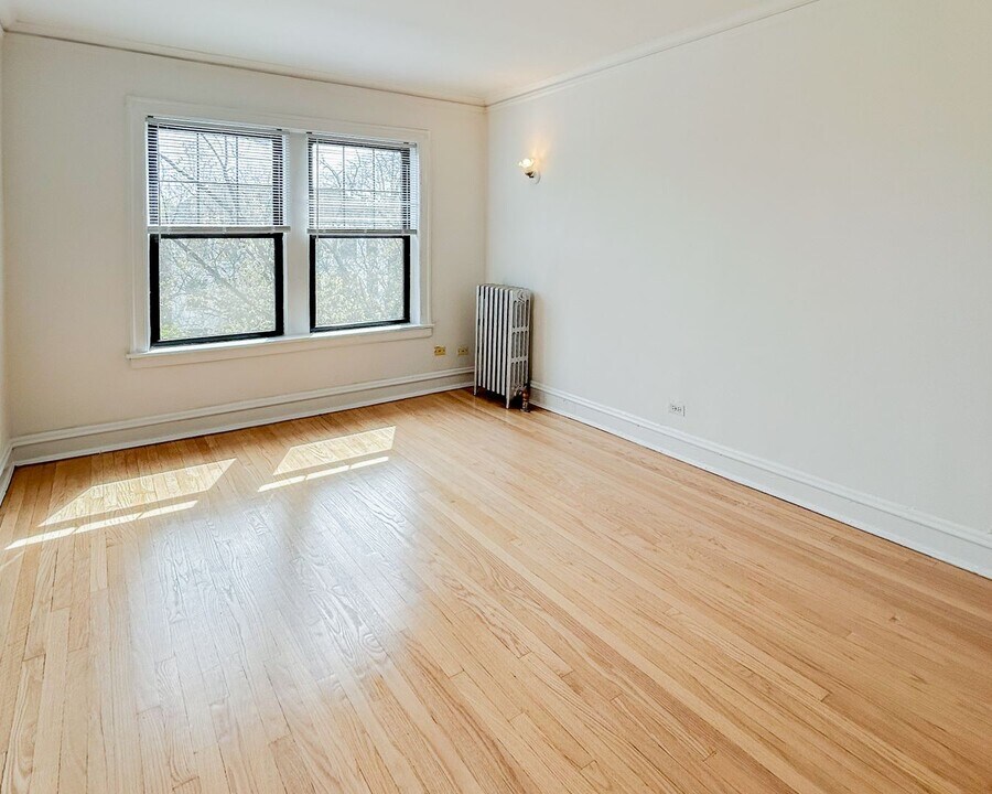 4506 N Ashland Ave, Unit 3S in Chicago, IL - Foto de edificio