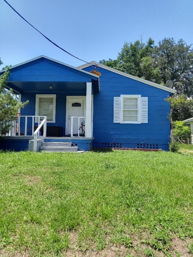 property at 5616 Calvin Ave