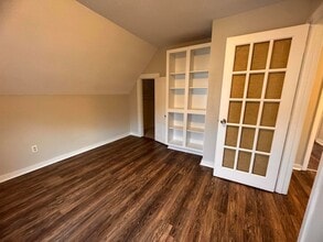 805 Teaticket Hwy, Unit 1A in Teaticket, MA - Building Photo - Building Photo