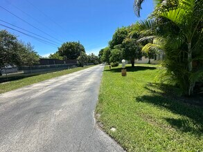 1799 Fairview Villas Dr in West Palm Beach, FL - Building Photo - Building Photo