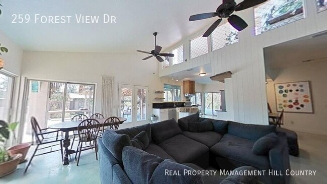 259 Forest View Dr in Blanco, TX - Building Photo - Building Photo