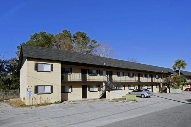 Paloma's Apartments in Jacksonville, FL - Building Photo - Building Photo