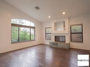 5501 E Shea Blvd in Scottsdale, AZ - Building Photo - Building Photo