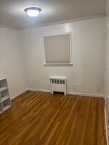 325 Hancock St in Brentwood, NY - Building Photo