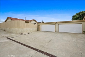 632 E La Veta Ave in Orange, CA - Building Photo - Building Photo