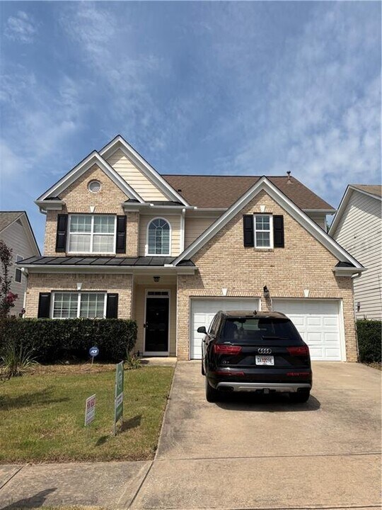 1295 Leisure Lake Dr in Lawrenceville, GA - Building Photo