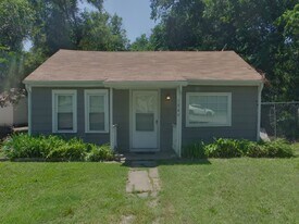 1849 S Spruce St in Wichita, KS - Building Photo
