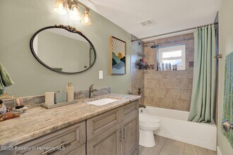 18321 Edgewood Dr in Spring Hill, FL - Building Photo - Building Photo