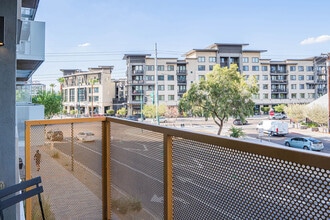 333 E Roosevelt St in Phoenix, AZ - Building Photo - Building Photo