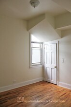 2430 N Marshfield Ave, Unit 1 in Chicago, IL - Building Photo - Building Photo