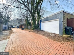 724 15th St SE in Washington, DC - Building Photo - Building Photo