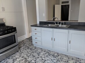 935 N 5th St, Unit 2 in Reading, PA - Foto de edificio - Building Photo