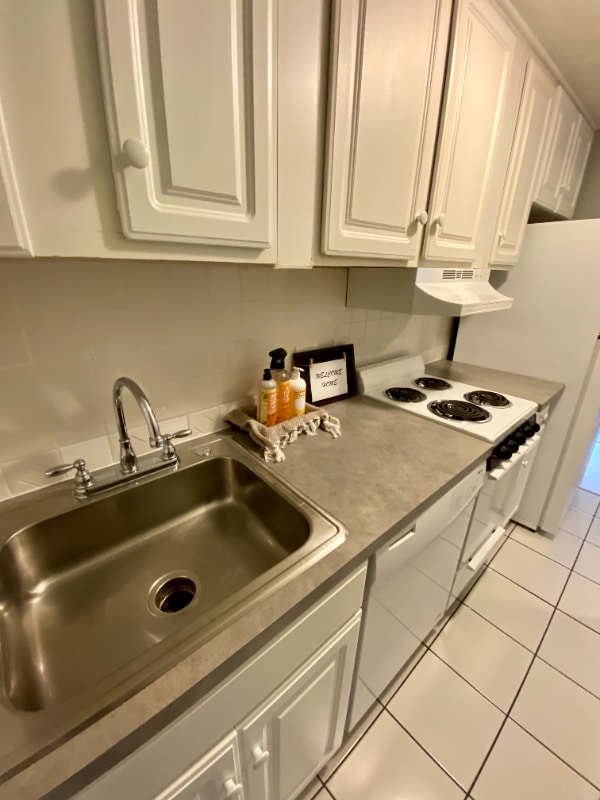 1862 Beacon St in Brookline, MA - Foto de edificio - Building Photo