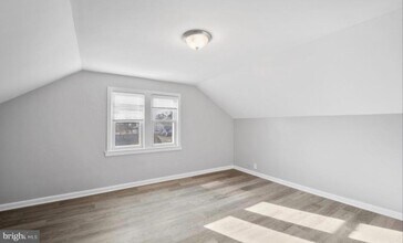 124 Stiles Ave in Maple Shade, NJ - Building Photo - Building Photo