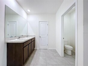 10878 Penny Gale Loop in San Antonio, FL - Building Photo - Building Photo