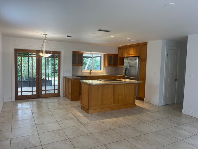 1287 Cooper Dr in Naples, FL - Building Photo - Building Photo