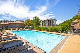 Overlook at Valley Ridge Apartments