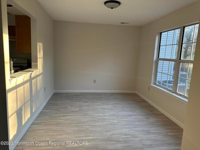 9 Hancock Ln in Englishtown, NJ - Building Photo - Building Photo