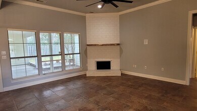 305 Lake Worth Dr in Baton Rouge, LA - Building Photo - Building Photo