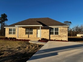 130 Hunington Cir in Vidalia, GA - Building Photo