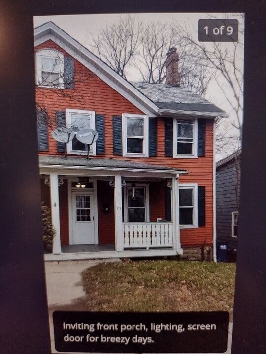 21 Liberty St, Unit 21, right side of duplex in Newton, NJ - Foto de edificio