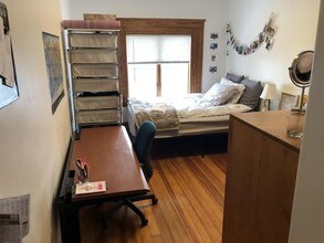 449 Broadway-Unit -4r in Somerville, MA - Foto de edificio - Building Photo