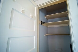 1920 E Washington St in Indianapolis, IN - Building Photo - Building Photo