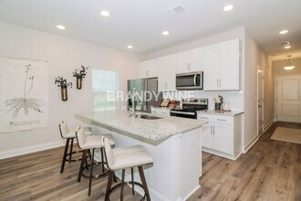 1036 Wildflower Dr in Wilmington, NC - Building Photo - Building Photo
