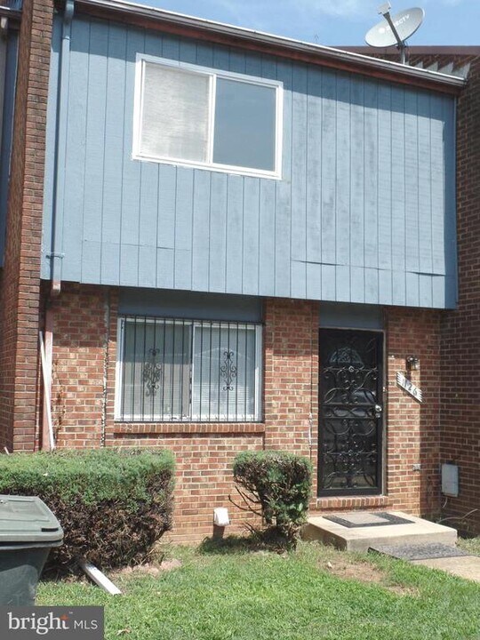 1126 Barnaby Terrace SE in Washington, DC - Building Photo