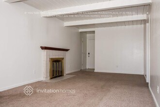 6039 36th Ave in Sacramento, CA - Foto de edificio - Building Photo