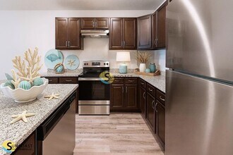 7 Pritchard Dr in Palm Coast, FL - Foto de edificio - Building Photo