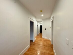 136 Sharon St, Unit 2 in Medford, MA - Building Photo - Building Photo