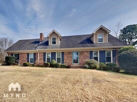 3876 Quail Manor Dr SW in Conyers, GA - Building Photo