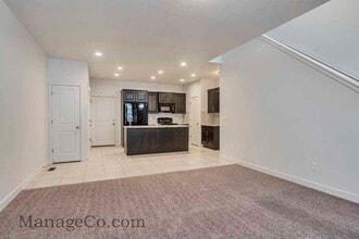 283 E Kirsten Ln in North Salt Lake, UT - Building Photo - Building Photo