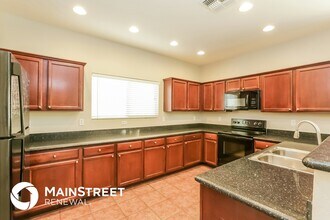 9519 N 81st Dr in Peoria, AZ - Foto de edificio - Building Photo