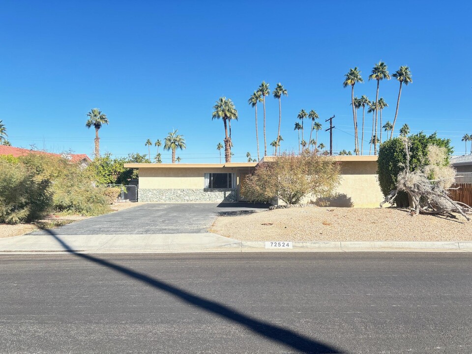 72524 Pitahaya St in Palm Desert, CA - Building Photo