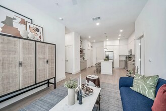 8194 Knight Rd in Houston, TX - Building Photo - Building Photo