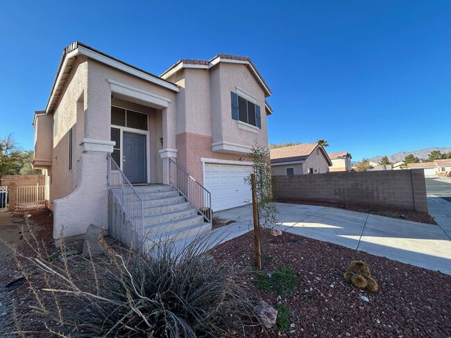5325 Clover Blossom Ct in North Las Vegas, NV - Building Photo - Building Photo