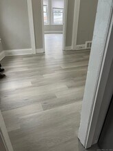 172 Orchard St, Unit 2nd floor in Bridgeport, CT - Building Photo - Building Photo