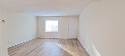 2819 McLain St in Goldsboro, NC - Foto de edificio - Building Photo