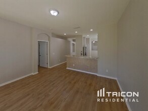 10337 Avelar Ridge Dr in Riverview, FL - Building Photo - Building Photo