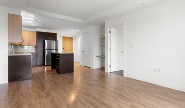 99 Kneeland St, Unit 713 in Boston, MA - Building Photo - Building Photo