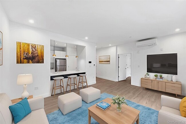 645 N MacQuesten Pkwy in Mount Vernon, NY - Building Photo - Building Photo