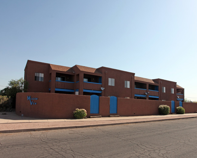 Meadow View Apartments in Tucson, AZ - Foto de edificio - Building Photo