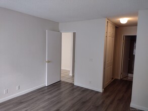 10730 Aderman Ave in San Diego, CA - Building Photo - Building Photo