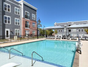 Pine25 North End in Charlotte, NC - Building Photo - Building Photo