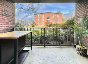 50-56 Broadlawn Park in Boston College, MA - Building Photo - Building Photo